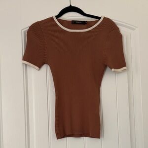 Zesica Women's Brown Ribbed Scoop Neck Sweater